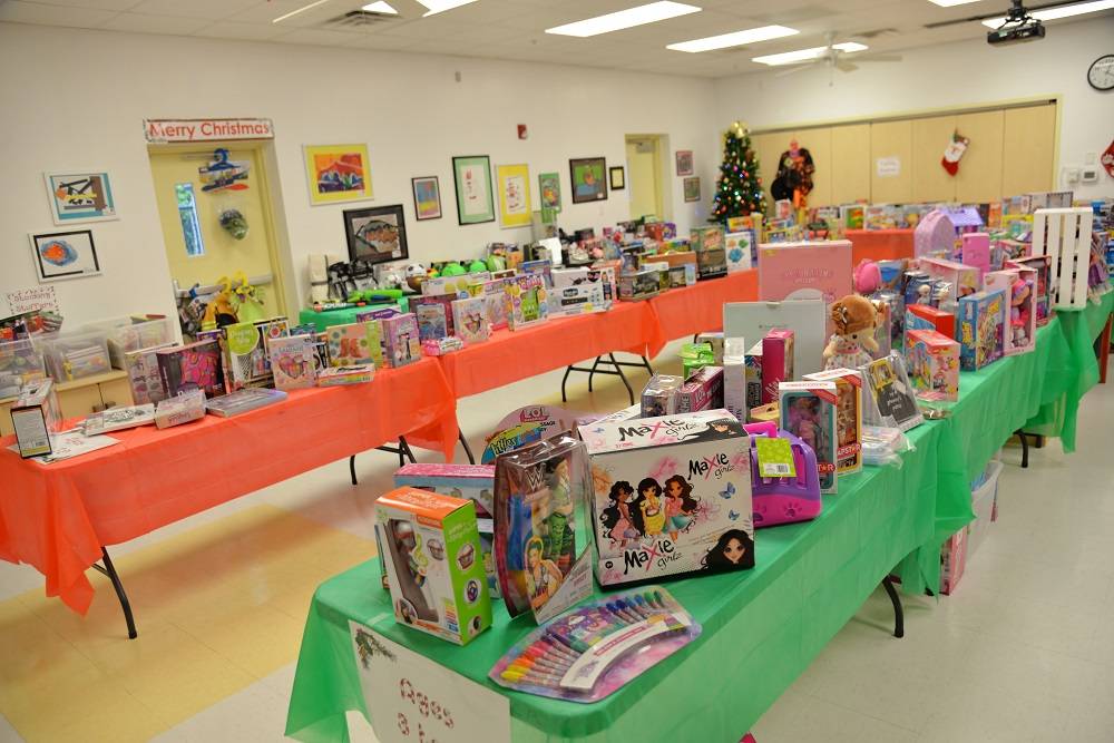 Holiday Gift Shop
